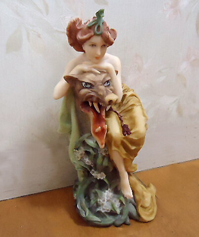アルフォンス・ミュシャ風「貴婦人と野獣」の女性彫刻-彫像 高さ 約22ｃｍ置物/ コレクション 貴賓室 リビング（輸入品s_8