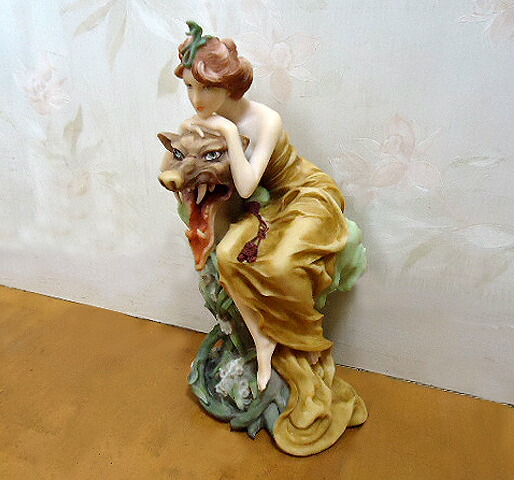 アルフォンス・ミュシャ風「貴婦人と野獣」の女性彫刻-彫像 高さ 約22ｃｍ置物/ コレクション 貴賓室 リビング（輸入品s_9