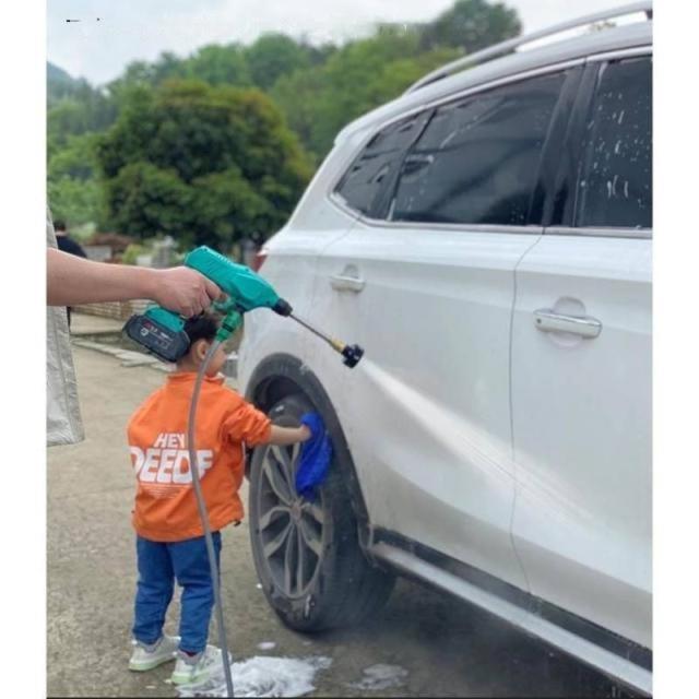 高圧洗浄機 コードレス 大容量バッテリー 家用 軽量 車 壁 ベランダ