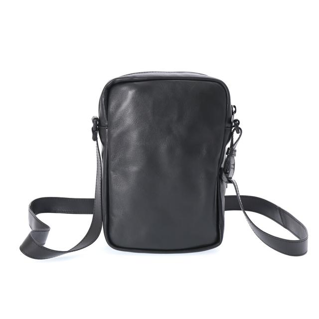 【12月SALE＆クーポン5%OFF】バレンシアガ×アンダーアーマー／BALENCIAGA*Under Armour? CROS POUCH・クロスポーチ 斜め掛けショルダーバッグ・クロスボディ(ブラック) 811907 2ABJJ 1000／BLACK[返品無料] SUMMER SALE&ｸｰﾎﾟﾝ5%OFF】バレンシアガ×アンダーアーマー／BALENCIAGA