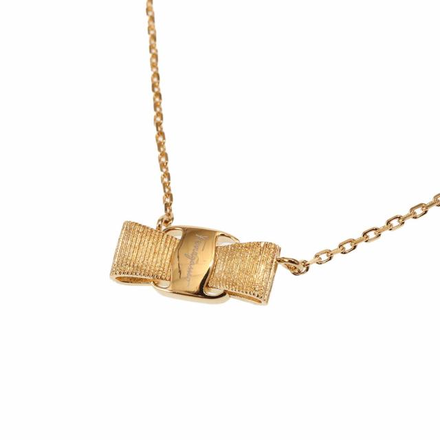 フェラガモ FERRAGAMO VARA リボンモチーフ ネックレス アクセサリー ゴールド 760547 998985[並行輸入/海外正規品/返品可]★クーポン5%OFF_1
