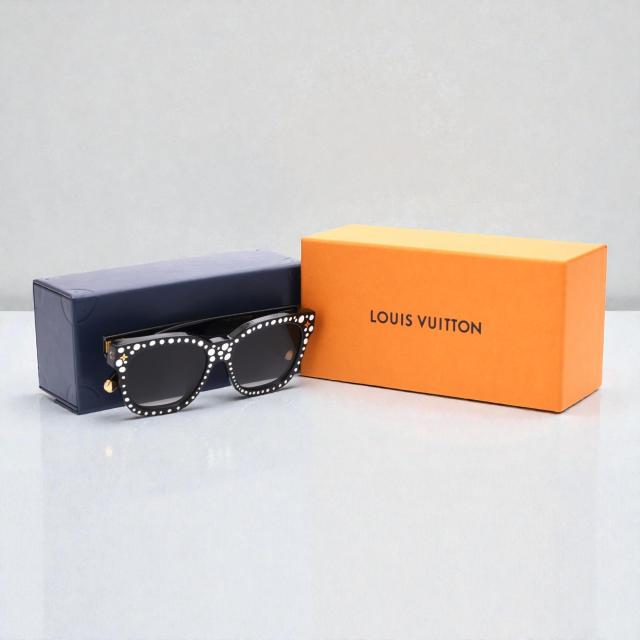 ルイ・ヴィトン×草間彌生／LOUIS VUITTON×Yayoi Kusama マイモノグラムスクエア インフィニティドット サングラス レディース (ブラック) Z1902E [中古／Sランク]［返品不可]_11