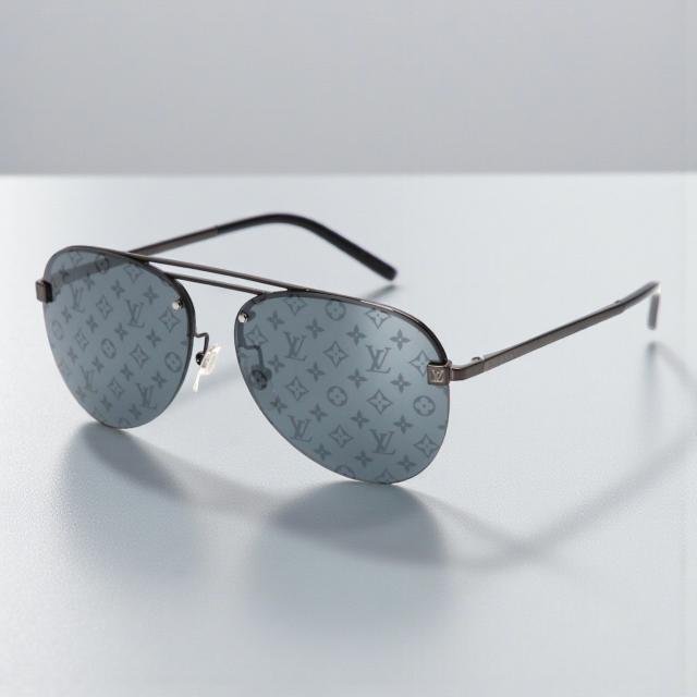 ルイ・ヴィトン／LOUIS VUITTON クロックワイズ・ダークガンモノグラム サングラス パイロットシェイプ・メンズ・レディース (ブラック)　Z1019E [中古／Sランク]［返品不可]