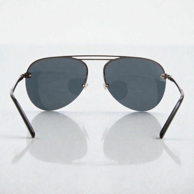 ルイ・ヴィトン／LOUIS VUITTON クロックワイズ・ダークガンモノグラム サングラス パイロットシェイプ・メンズ・レディース (ブラック)　Z1019E [中古／Sランク]［返品不可]_3