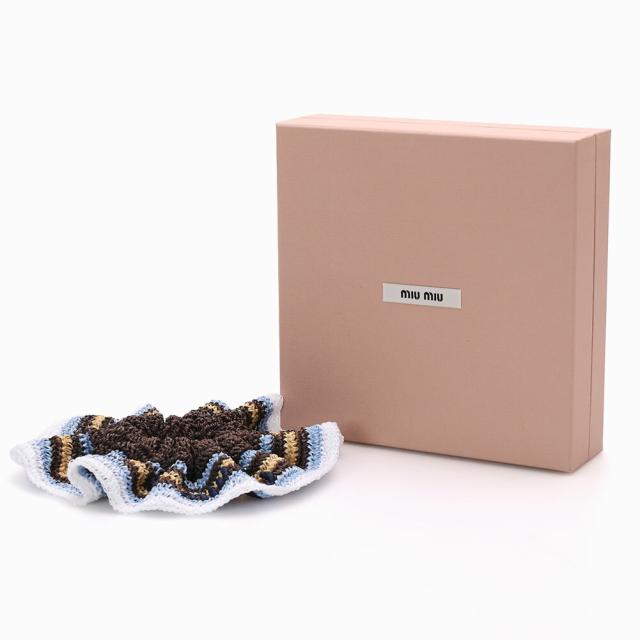 miumiu ミュウミュウ ロゴ刺繍 シュシュ ヘアゴム　パイル生地 miumiu ミュウミュウ シュシュ ヘアゴム パイル ロゴ刺繍 ピンク