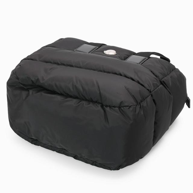 【クーポン5%OFF】モンクレール／MONCLER CARADOCトートバッグ ナイロン・ダウントートバッグ(ブラック) 5D00015 M6275 999／BLACK クーポン5%OFF】モンクレール／MONCLER CARADOCトートバッグ ナイロン