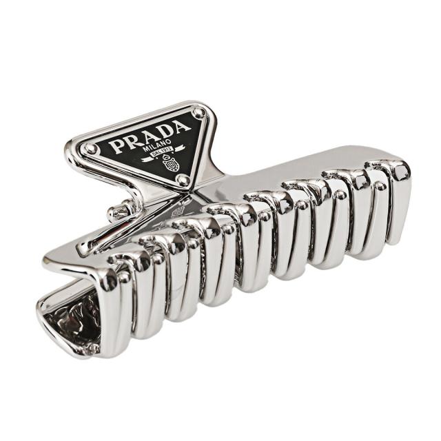 PRADA メタルヘアクリップ トライアングル プラダ メタル