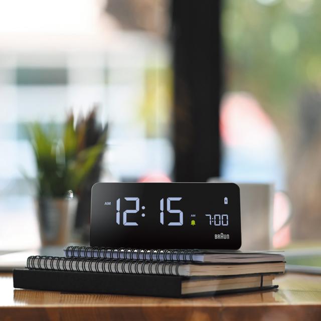 BRAUN ブラウン アラームクロック Qiワイヤレス充電 BC21B スリム デジタル 目覚まし時計 置時計 Digital Clock 140mm ブラック_7