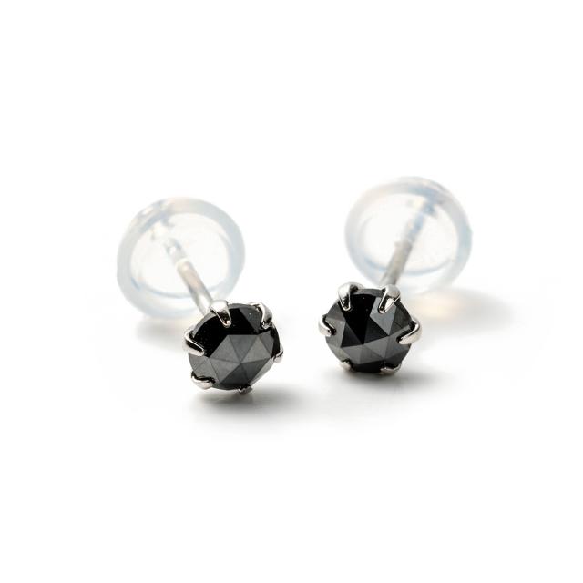 プラチナ ブラックダイヤモンド ピアス 0.3カラット 0.3ct D18015445P