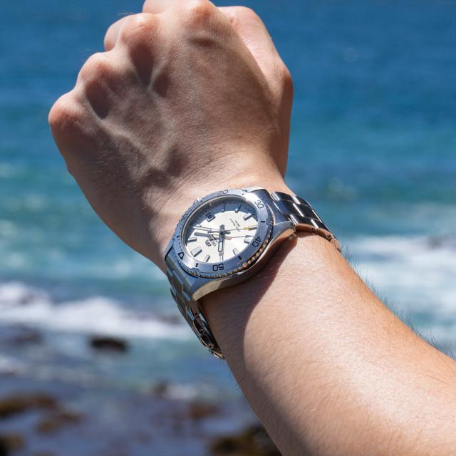 オリエント ORIENT スポーツ 自動巻 機械式 腕時計 メンズ RN-AC0Q03S