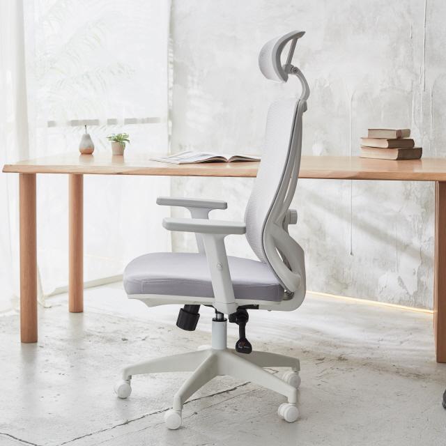 【ilooiloo公式】オフィスチェア メッシュ ハイバック ヘッドレスト付き 135°シンクロロッキング 4Dランバーサポート 高さ調節アームレスト 人間工学デザイン(ゲルクッションなし, ブラック)_5