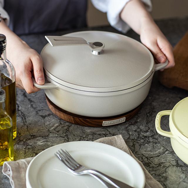 バーミキュラ オーブンポット2 鍋 26cm 浅型 公式 鋳物ホーロー鍋