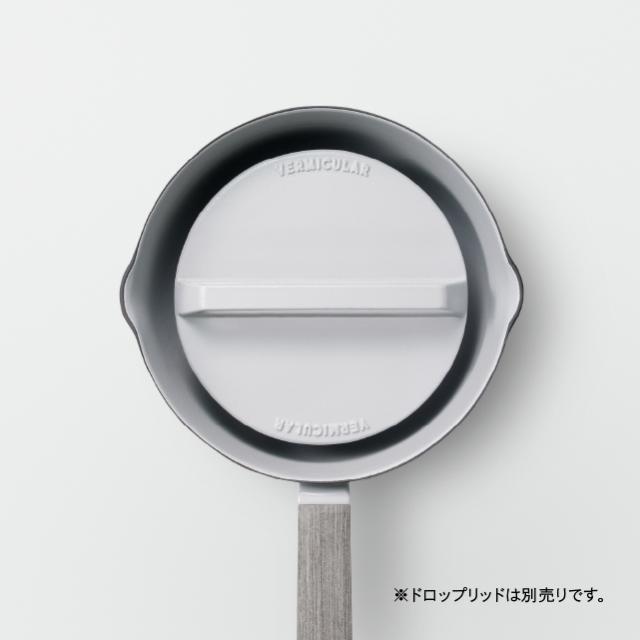 バーミキュラ ユキヒラ 16cm 雪平鍋 公式 YH16 鋳物ホーロー鍋 鍋 片手鍋 軽い ガス火 ガス IH IH対応 和食 煮込み 焼きつけ みそ汁 揚げ物 専用レシピ本付 日本製 送料無料 ギフト_5