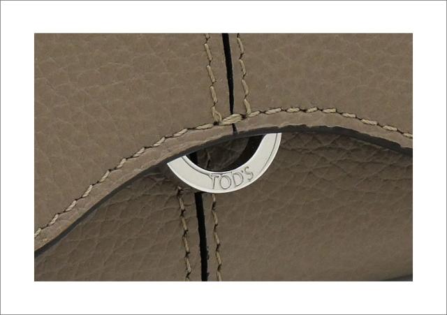 【2026年春夏新作】 トッズ TODS レザー ウォレット XAWDBNB3300XSOC413 tods 三つ折りコンパクト財布 小銭入れ付 ベージュ レディース 【新品 新作 未使用 正規品】_4