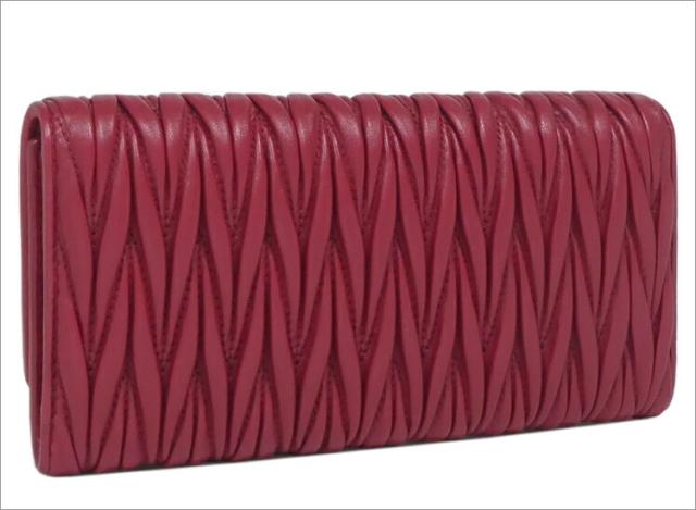 【訳アリ　アウトレット】ミュウミュウ マテラッセ クリスタル 二つ折 長財布 MIU MIU 5MH109 2BSQ F0041 MATELASSE MIU CRYSTAL RUBINO ルビーレッド シープレザー レディース miumiu