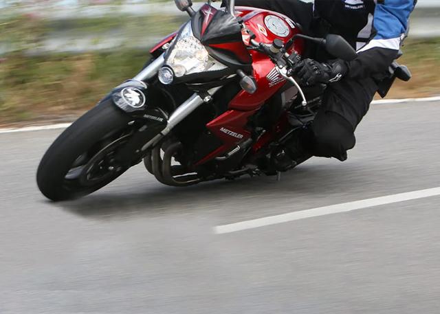 特価品 MOTO GUZZI V10 CHENTAURO [チェンタウロ] METZELER(メッツラー