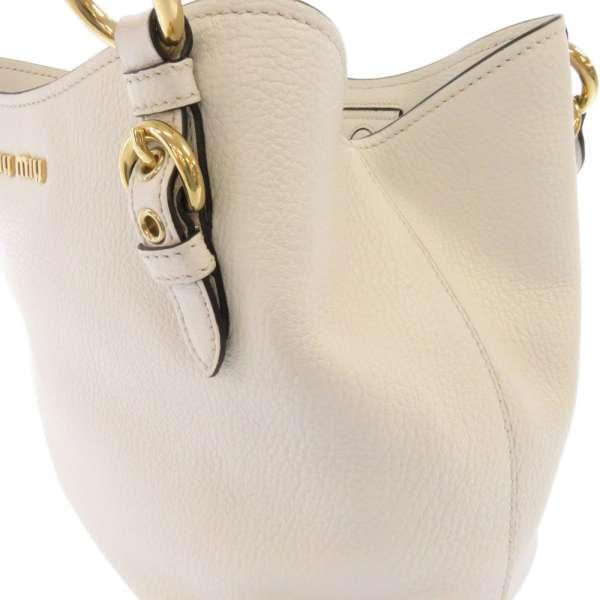 ミュウミュウ ハンドバッグ マドラス 2wayショルダーバッグ  Miu Miu バッグ 白 アウトレット品 ミュウミュウ ハンドバッグ マドラス 2wayショルダーバッグ Miu Miu