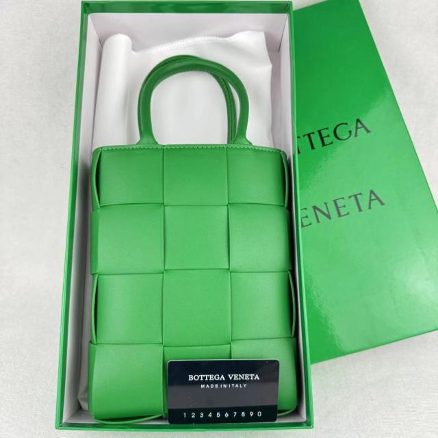BOTTEGA VENETA ボッテガヴェネタ ミニ トートバッグ グリーン BOTTEGA VENETA ボッテガヴェネタ ミニ トートバッグ グリーン