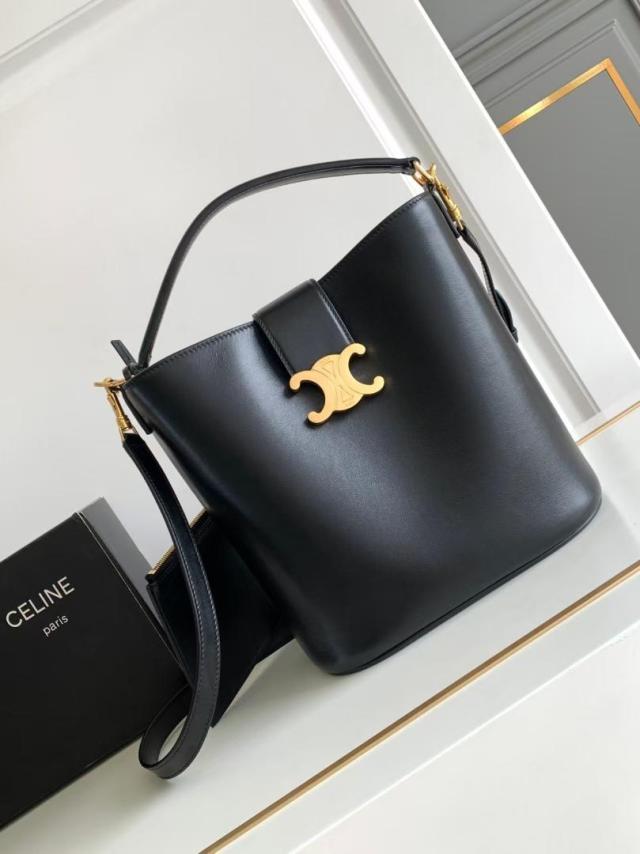 CELINE（セリーヌ）ミディアム ルイーズ バッグ