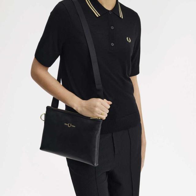 フレッドペリー バッグ FRED PERRY SMOOTH LEATHER SACOCHE  L2801 (102:BLACK)   ショルダー ボディバッグ  サイドバッグ
