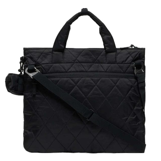 エーグル AIGLE ZNHBN13 キルティング 2wayショルダーバッグ 4L  色合い：ノワール (003)  再利用ナイロン トートバッグ 車寄せ付き添い人