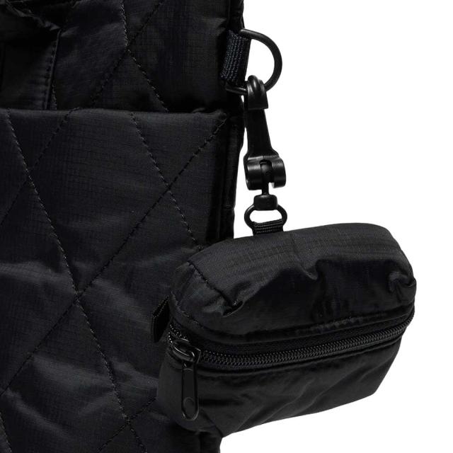 エーグル AIGLE ZNHBN13 キルティング 2wayショルダーバッグ 4L  色合い：ノワール (003)  再利用ナイロン トートバッグ 車寄せ付き添い人