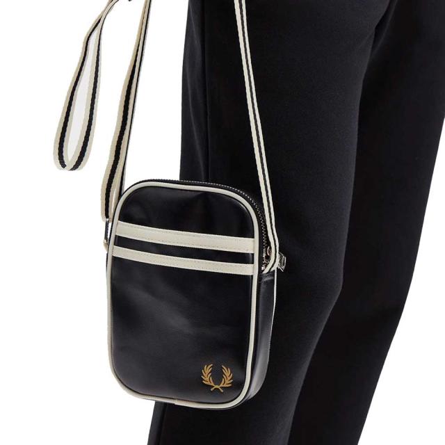 フレッドペリー バッグ FRED PERRY Classic Small Side Bag  L1179 (D57:BLACK / ECRU)   ショルダー ボディバッグ
