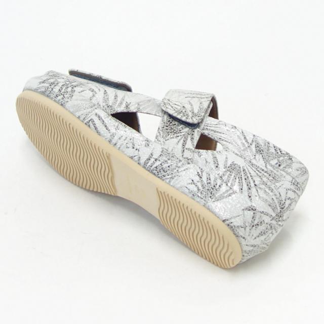 SALE】 VIGEVANO ビジェバノ 1660 ホワイト（日本製）ゆったりEEEE