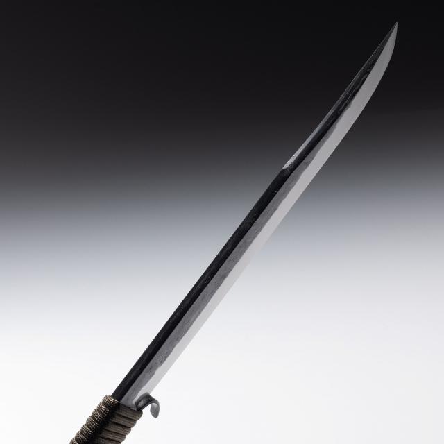 送料無料 剣鉈 210mm 青紙鋼 黒打ち仕上げ ロープ巻柄 合皮ケース付 アウトドア用ナイフ 狩猟解体 フィッシング 登山 剣鉈 キャンプ ナイフ キャンプギア ブッシュクラフト_3