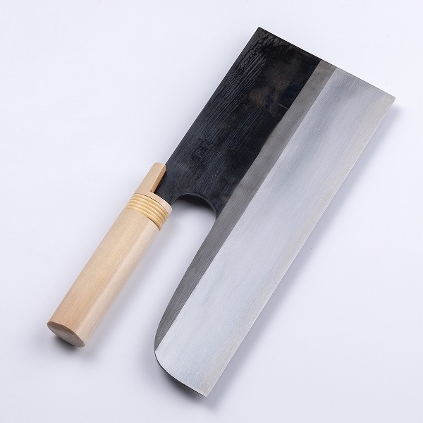 送料無料 左利き用 そば切り包丁 片刃 300mm 安来白紙鋼 黒打ち仕上げ 布ケース付 麺切り 包丁 蕎麦切り包丁 手造り 蕎麦包丁 年越しそば うどん 日本製_1