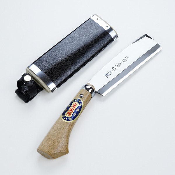 送料無料 東周作 高級 腰鉈 片刃 150mm 並幅 白紙鋼 鞘付き 営林署 仕様 ナタ アウトドア キャンプ 林業 薪割り 枝払い 草払い
