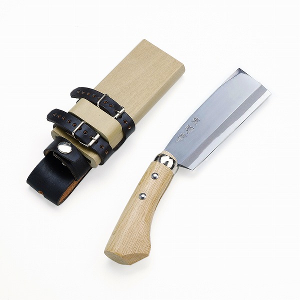 送料無料 東周作 極上 腰鉈 片刃120mm 青紙鋼 鞘付き 本職向け 営林署 仕様 ナタ アウトドア キャンプ 林業 薪割り 枝払い 草払い 鉈