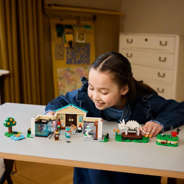 レゴ(LEGO) どうぶつの森 フータと森の博物館 おもちゃ 玩具 誕生日 プレゼント ブロック 女の子 男の子 子供 7歳 8歳 9歳 小学生 動物 生き物 フィギュア グッズ 77056_9