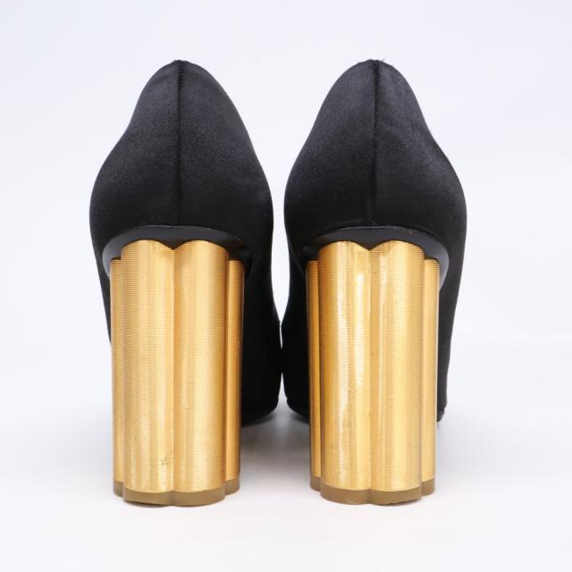 Salvatore Ferragamo サルヴァトーレフェラガモ シューズ 6.5D ブラック×ゴールド レディース