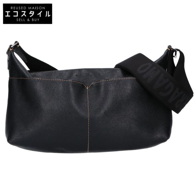 Salvatore Ferragamo サルヴァトーレフェラガモ ショルダーバッグ ブラック レディース