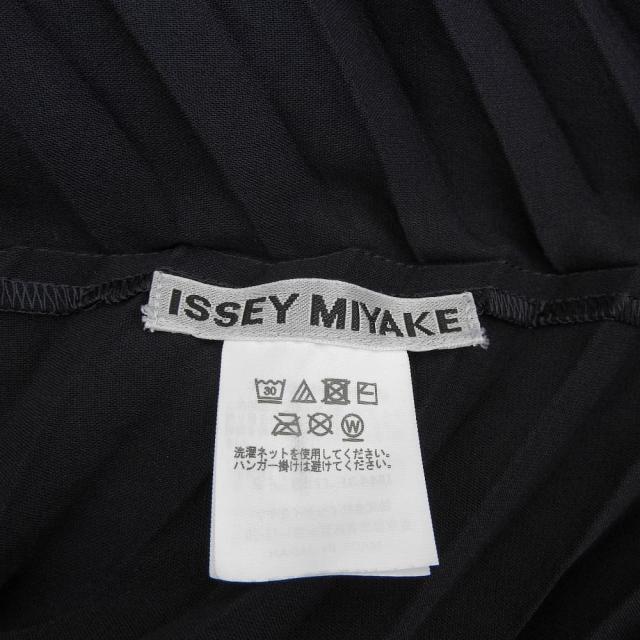 ISSEY MIYAKE イッセイミヤケ トップス 2 ブラック レディース
