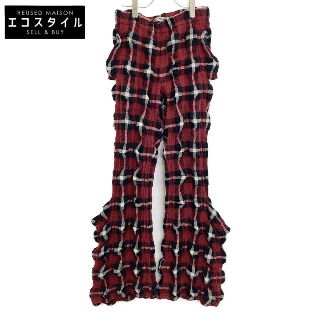 ISSEY MIYAKE イッセイミヤケ ボトムス 2 レッド ブラック チェック レディース