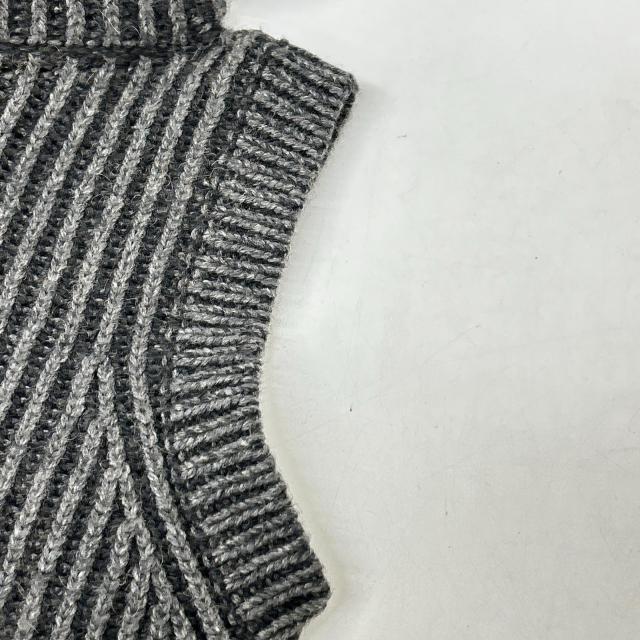 GUCCI グッチ ベスト M グレー レディース_8