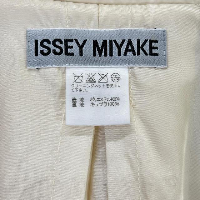 ISSEY MIYAKE イッセイミヤケ ジャケット 2 アイボリー レディース_4