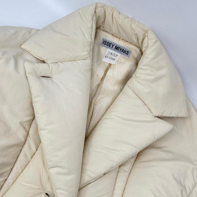 ISSEY MIYAKE イッセイミヤケ ジャケット 2 アイボリー レディース_6