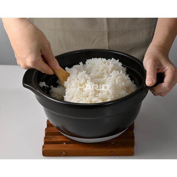 ▲HARIO ハリオ フタがガラスのご飯釜 2〜3合 GNR-200-B-W 土鍋 直火用（IH不可）萬古焼 土鍋ご飯 キャンプ アウトドア【S】_6