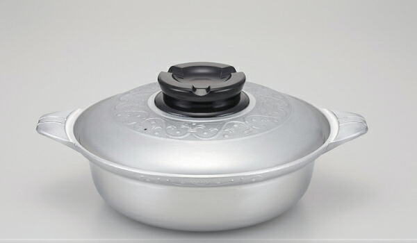 北陸アルミニウム　プロマイスターちり鍋　30ｃｍ　直火専用【送料無料】【軽い　丈夫　頑丈　割れない　土鍋　鍋料理　水炊き　寄せ鍋　ちり鍋　キムチ鍋　カレー鍋　豆乳鍋　レモン鍋　映える　インスタグラム　お洒落　オシャレ　】