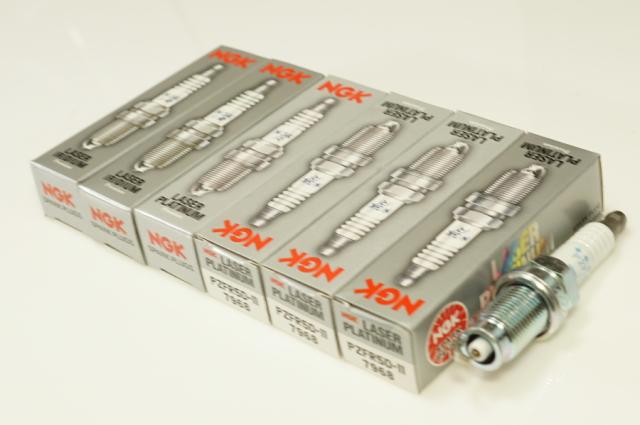 フォルクスワーゲン VOLKSWAGEN ボーラ GF-1JAUEF 2000.11-2001.7 用  NGK PZFR5D-11 7968 ★6X-2651 プラグ品番 スパークプラグ