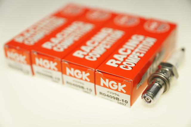 NGK R0409B-10 5897 ネジ形 x4本 エヌジーケー 日本特殊陶業 Spark plug ★4X-2665 0087295158975 CBR1000RR(レースベース車)('08.2-)