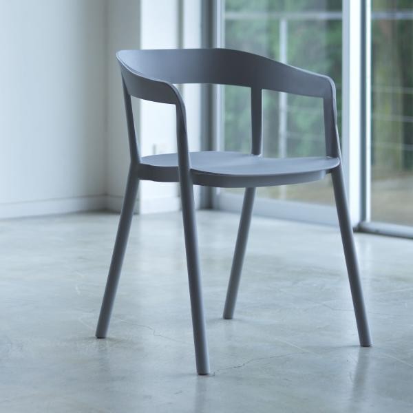 チェア 1脚 ダイニングチェア 椅子 イス リビング デザイナーズ 白 ガーデン テラス ベランダ スタッキング 積み重ね 肘掛け付き 完成品 撥水 1人用 ID012 10,157円