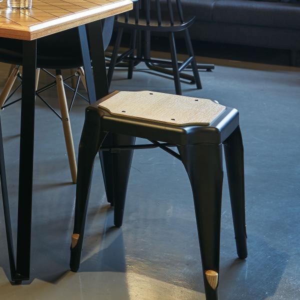 スツール チェア 椅子 おしゃれ 背もたれなし コンパクト アイアン ヴィンテージ ビンテージ レトロ 完成品 スタッキング 店舗 カフェ バー BAR 飲食店 ID012