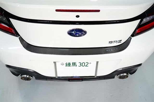 (9月末入荷予定)スバル 新型BRZ（型式：ZD8）トヨタ GR86専用 ドライカーボン製 リアドアステップガード/st724_8