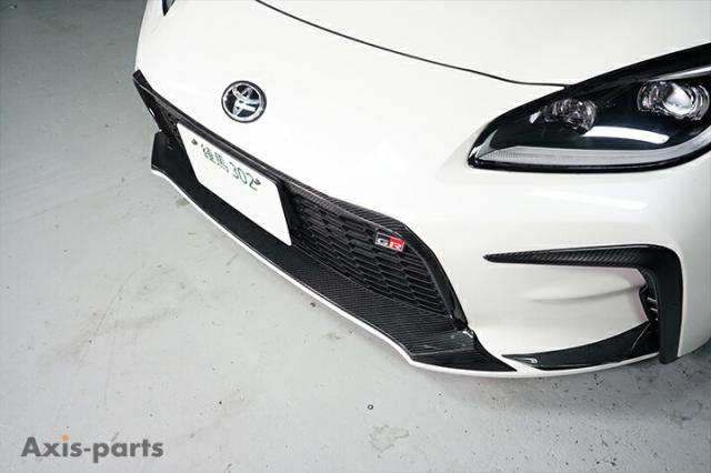 (9月末入荷予定)トヨタ GR86(型式:ZN8)ドライカーボン製 フロントバンパーアンダーカバー/st768_8