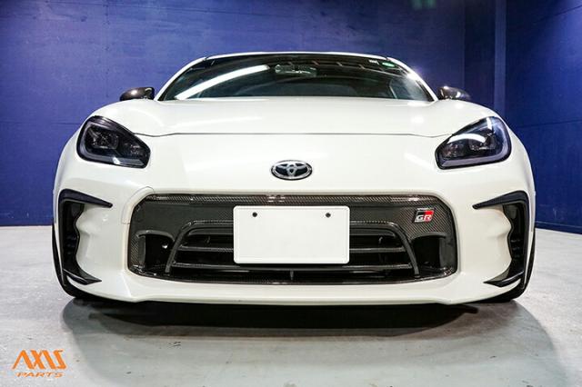 11月末入荷予定)トヨタ GR86（型式：ZN8） ドライカーボン製
