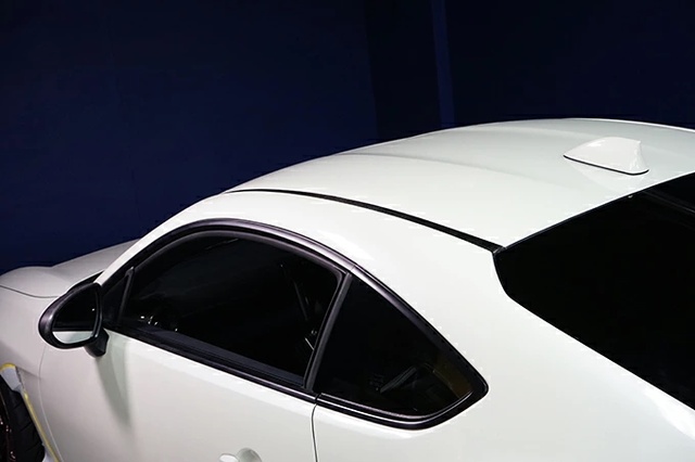 (9月末入荷予定)スバル 新型BRZ（型式：ZD8）トヨタ GR86専用 ドライカーボン製レインチャンネル/st719_1